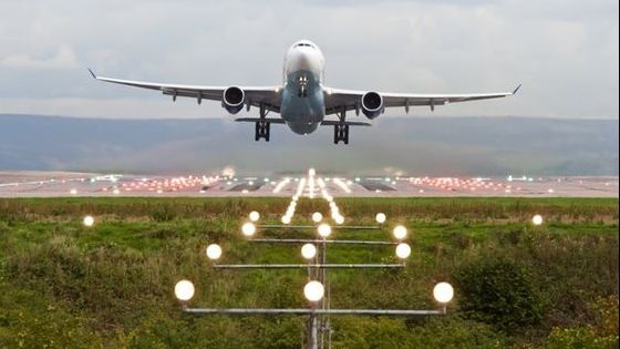 Alertă la Otopeni. Pericol de EXPLOZIE. Zborul Bucureşti-Dubai, anulat