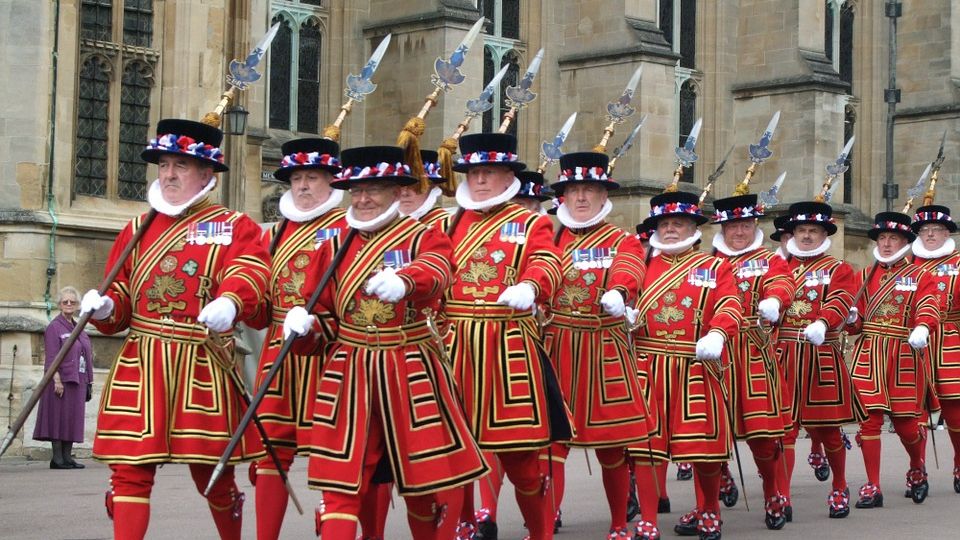 Gardienii de la Turnul Londrei, în grevă pentru prima dată în ultimii 55 de ani. Care e motivul?