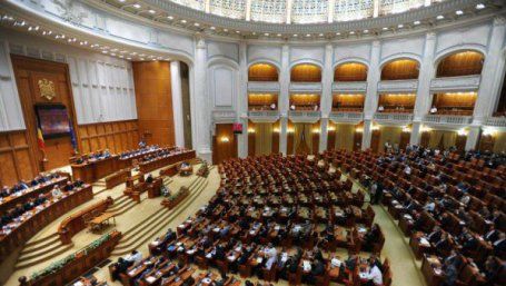 CCR discută la anul sesizarea PNL la modificarea Codului fiscal