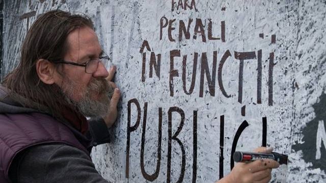 Mai multe ONG-uri îi cer lui Iohannis un referendum pe tema justiției