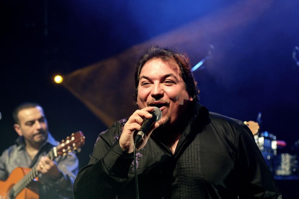 50 de ani de judo în România. Manolo, vocea THE GYPSIES, pe scenă la Gala Aniversară a F.R. Judo