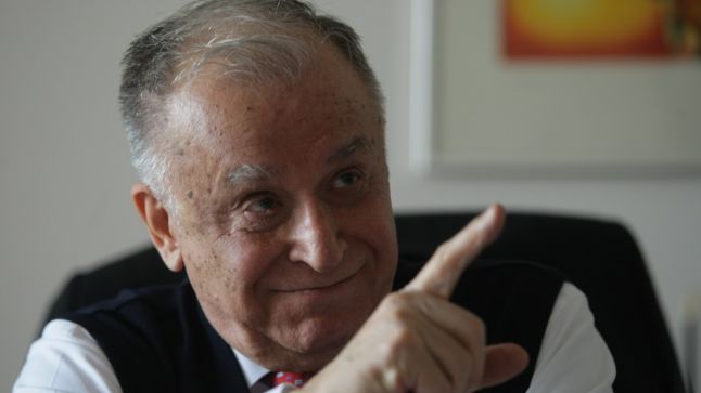 Ion Iliescu, în lacrimi, în dialogul cu jurnaliștii Le Figaro