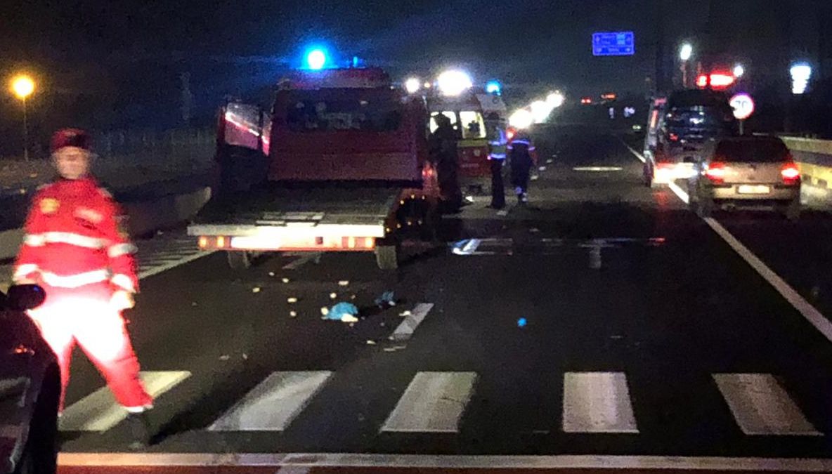 Un om al străzii a murit, în apropiere de Craiova, după ce a fost lovit pe trecerea de pietoni