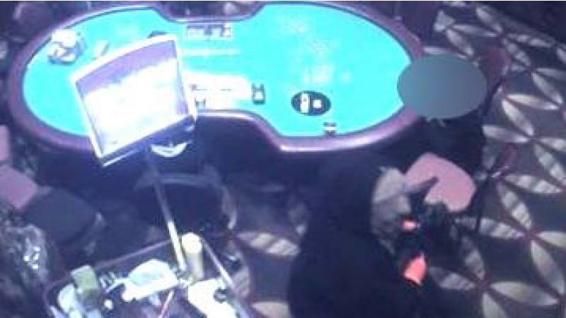 A intrat cu maceta într-un casino din Timişoara cerând banii din casa de marcat