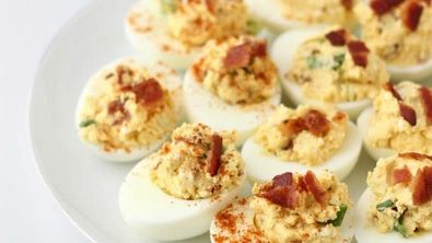 Ouă umplute. Rețeta nelipsită de la masa de Revelion. Ingredientul secret