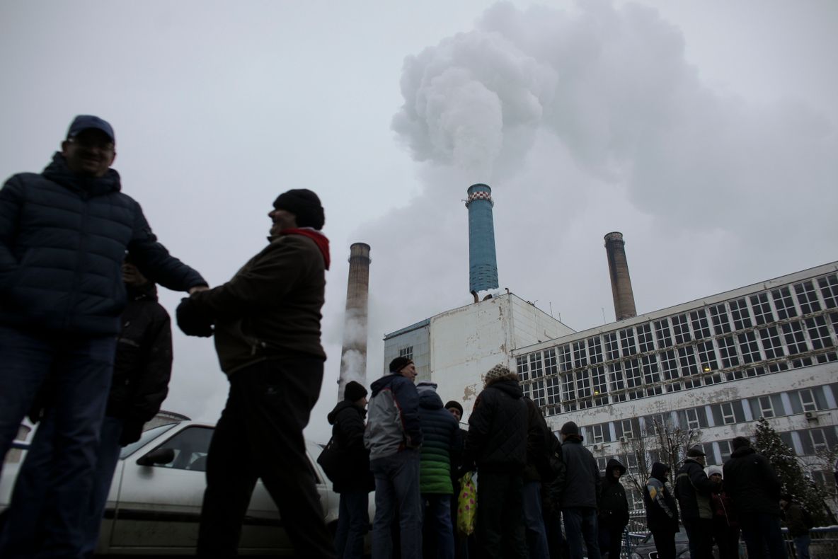 Protest la CET-urile din București. Rămâne Capitala fără apă caldă și căldură?