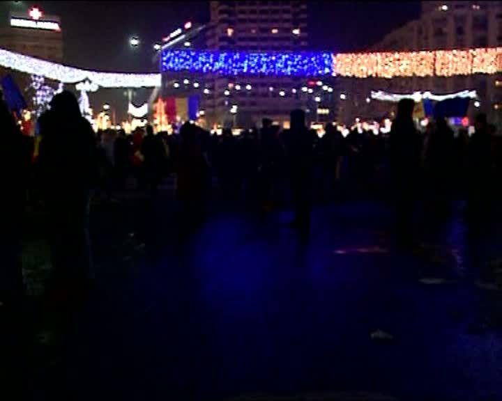 Proteste de 1 Decembrie. Mii de români au alcătuit un tricolor viu: „Centenar fără tâlhar”