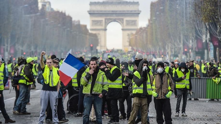 Noi proteste violente ale mişcării "Vestele galbene"