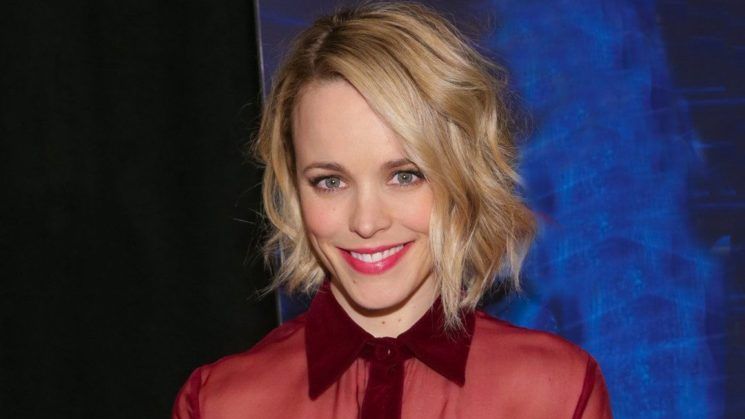 Rachel McAdams, pictorial cu pompe pentru alăptare la fiecare sân