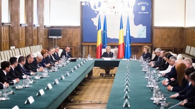 De ce se întrunește Guvernul, vineri de la ora18