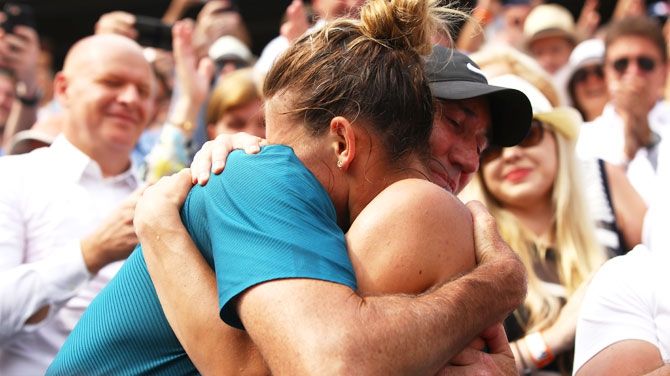 Simona Halep: Darren Cahill a dezvăluit cum a reacţionat nr.1 WTA când i-a spus că renunţă