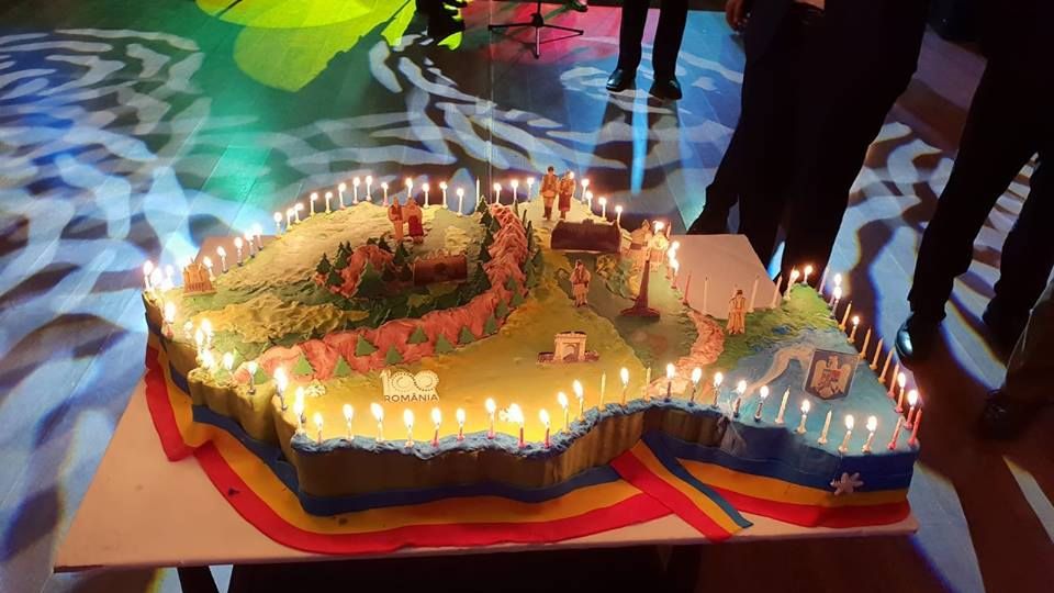 Fasole cu ciolan pentru focșăneni, caviar pentru Viorica Dăncilă, de 1 Decembrie FOTO