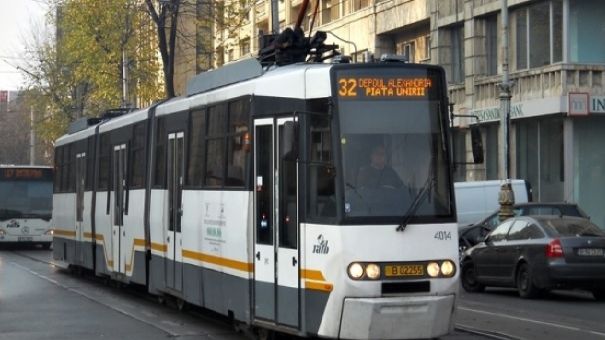 20 de tramvaie, BLOCATE pe un bulevard intens circulat, din Capitală
