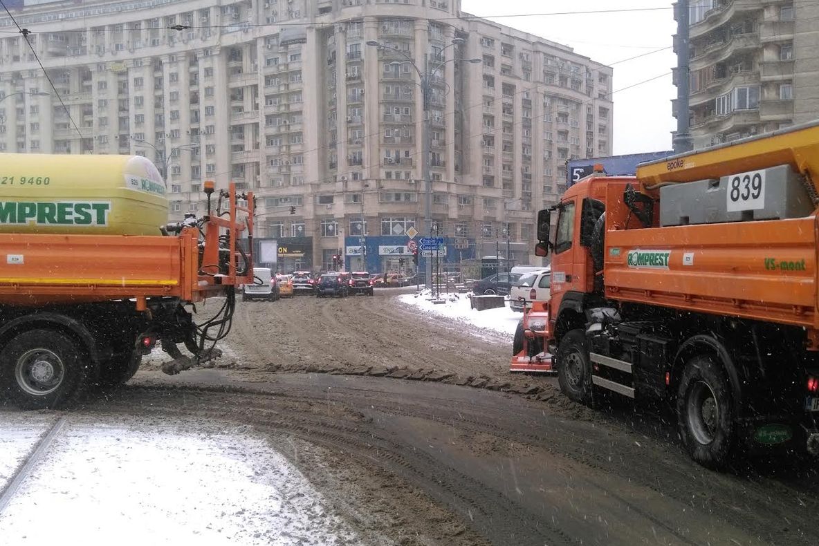 Amenzi de aproape jumătate de milion de lei pentru deszăpezirea deficitară din București. Ce primării au fost „campioane”