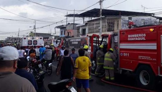 TRAGEDIE. 17 oameni au murit într-o clinică cuprinsă de flăcări