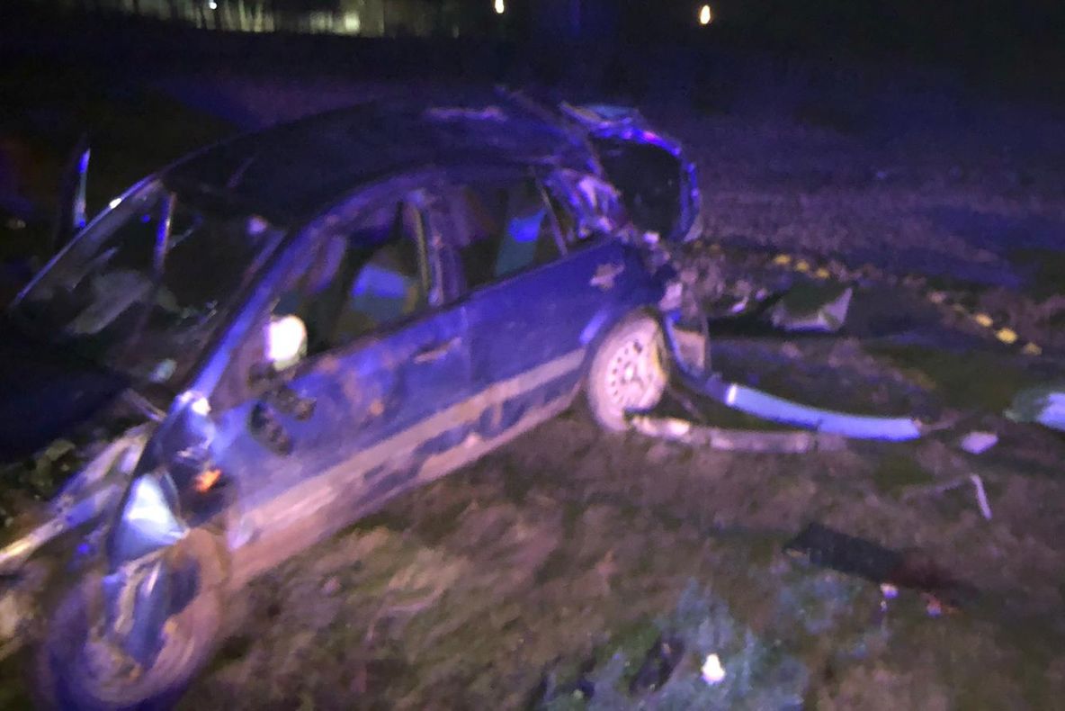 Tragedie în Constanţa: Șofer mort după ce a intrat cu mașina într-un copac