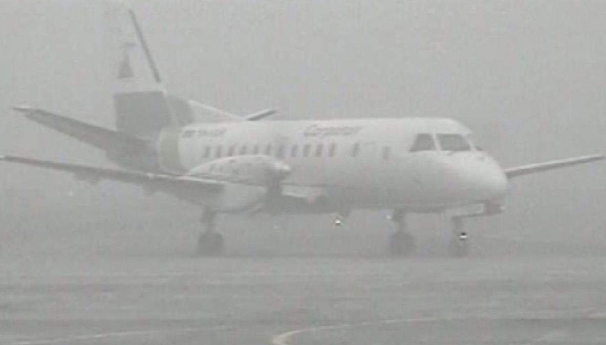 Două curse anulate pe Aeroportul Sibiu din cauza ceții