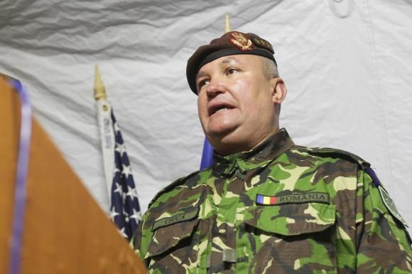 Guvernul atacă în instanță decretul prezidențial de prelungire a mandatului șefului Statului Major