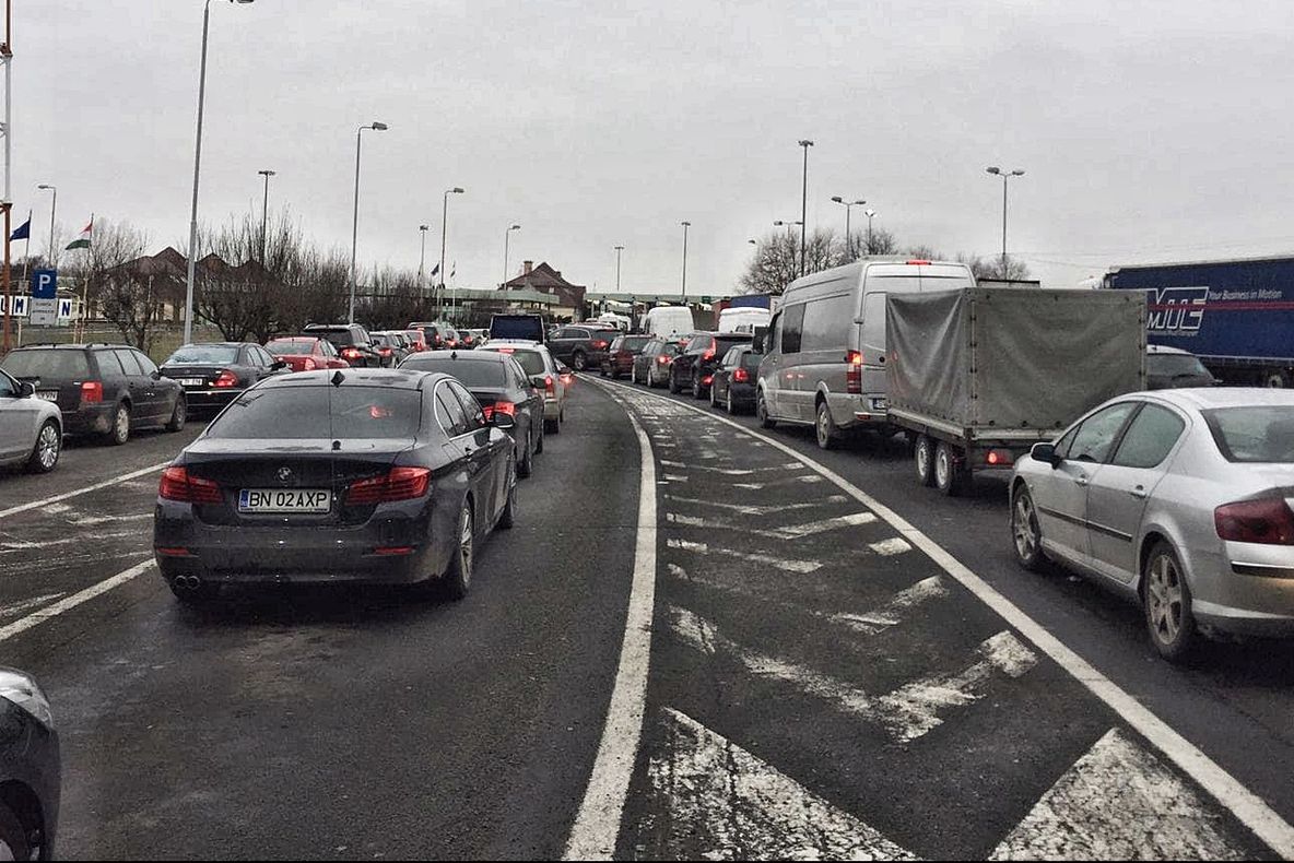Vămile Petea și Urziceni, cele mai aglomerate din țară