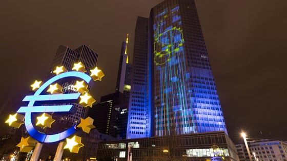 Euro, la 20 de ani. A doua cea mai folosită monedă din lume