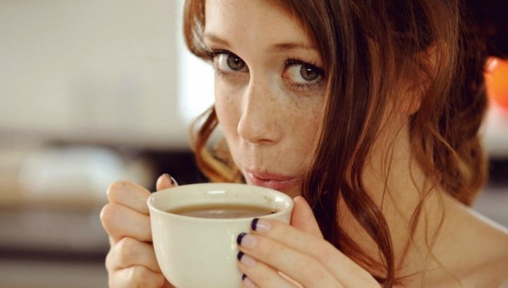 Ce poţi păţi dacă bei mai multe ceşti de cafea pe zi. Este grav