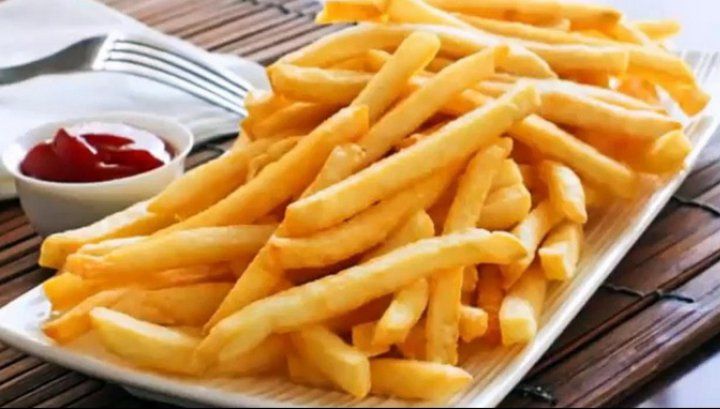 Cea mai mare greşeală pe care o faci când prăjeşti cartofii. Creşte riscul de CANCER!