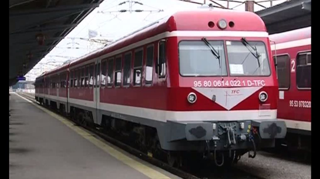 Călătorim cu transportul în comun pe riscul nostru. Ce face CFR