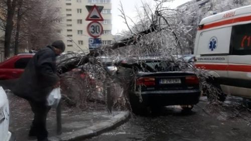 Weekend de foc pentru Serviciul de Ambulanță din București