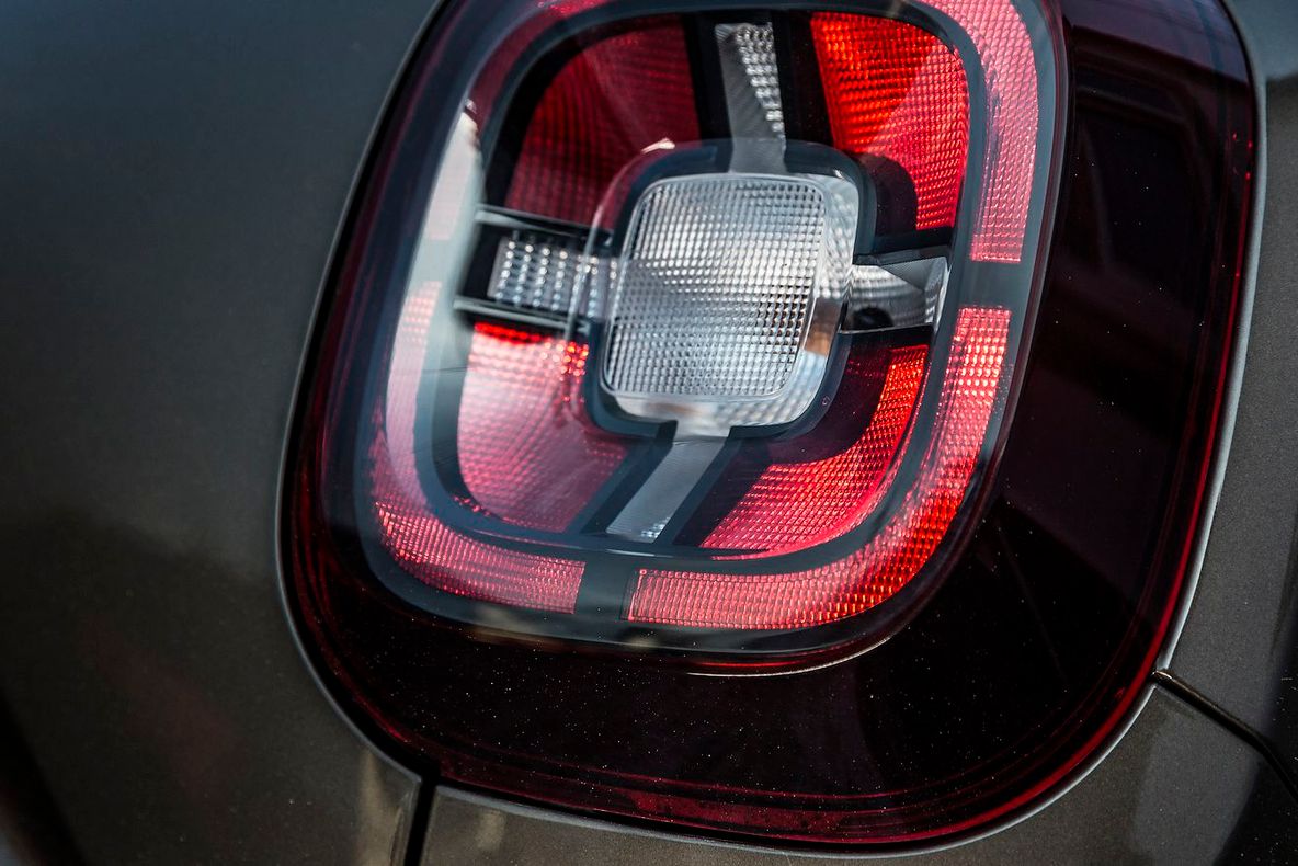 Dacia Duster 2019 a apărut pe străzile din România. Cel mai puternic model Duster