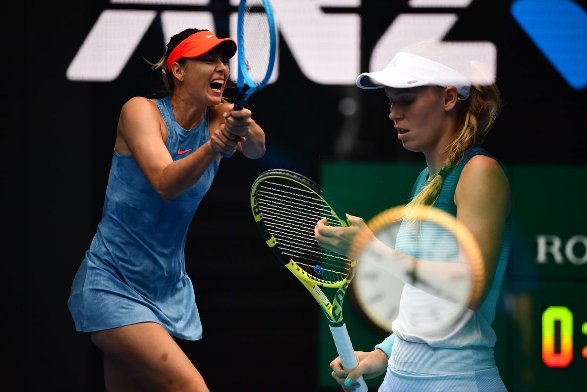 Caroline Wozniacki, eliminată de Sharapova la Australian Open. Prăbușire abruptă a danezei