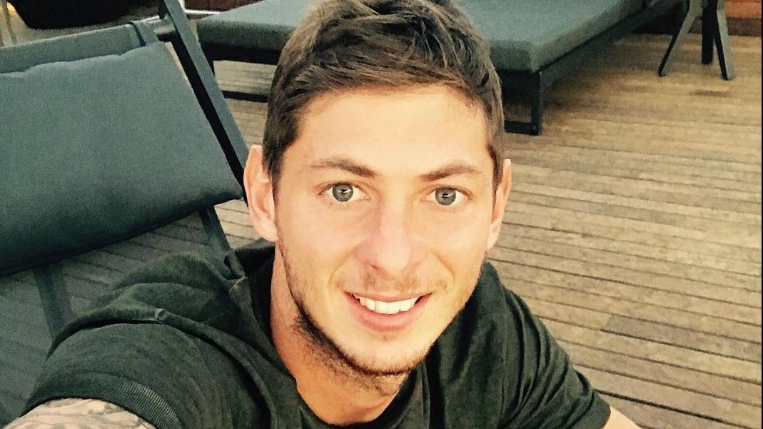 Căutările avionului dispărut, în care se afla atacantul Emiliano Sala, vor fi reluate