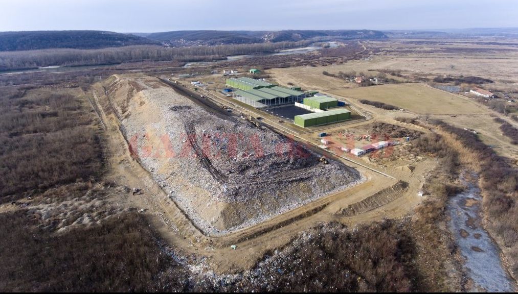 Judeţul Dolj, sufocat de gunoaie, se cere intervenţie în forţă