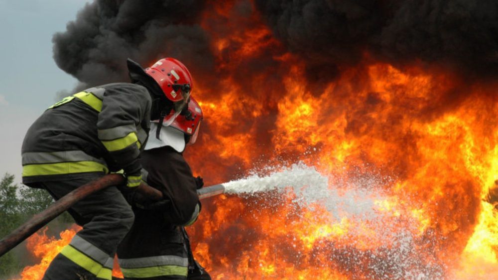 Incendiu violent: doi copii sunt în stare gravă