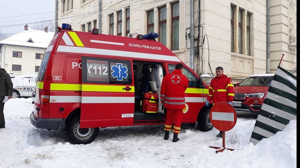 De la Judecătorie, direct la... morgă. Ce a pățit o femeie în timpul unui proces 