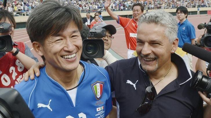 INCREDIBIL! Și-a prelungit contractul de jucător la aproape 52 de ani!