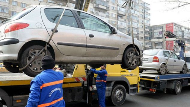 Semnal de alarmă. Ridicarea mașinilor de pe străzile principale din București - motiv de dispută