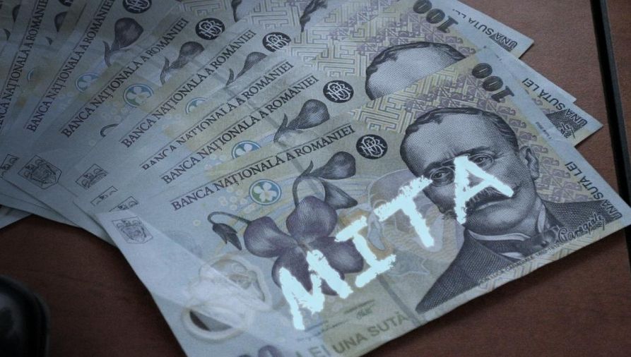 Inspector ITM, prins în flagrant când primea mită. CE SUMĂ a băgat în buzunar