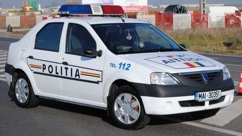 Descoperire şocantă la Galaţi: bărbat găsit mort şi dezbrăcat, atârnând de gardul unei biserici