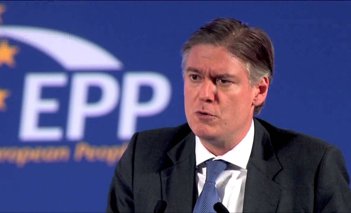 Secretarul general al PPE acuză PSD de MINCIUNĂ și IPOCRIZIE