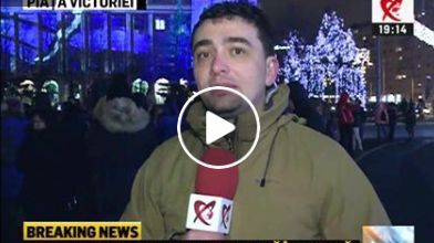 Protest în fața Guvernului, pe un munte de zăpadă. "Nu vrem ordonanță pentru corupți"