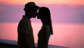 Efectele neștiute ale unui sărut. Este absolut uimitor