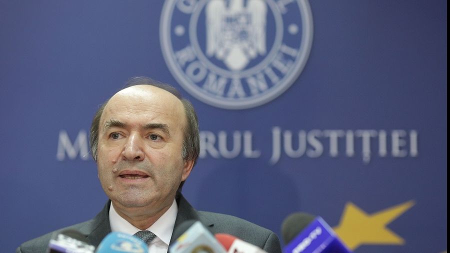 Viorica Dăncilă l-a pus la treabă pe Tudorel Toader. Luni vrea raport pe recursul compensatoriu