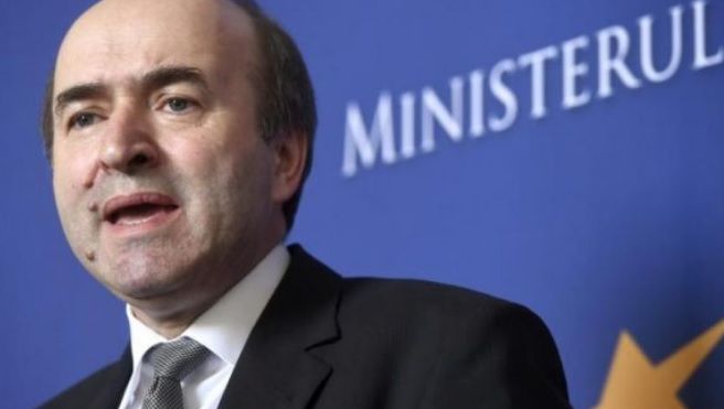 Toader: Avocatul Poporului poate sesiza CCR în privința constituirii completurilor de 3 judecători