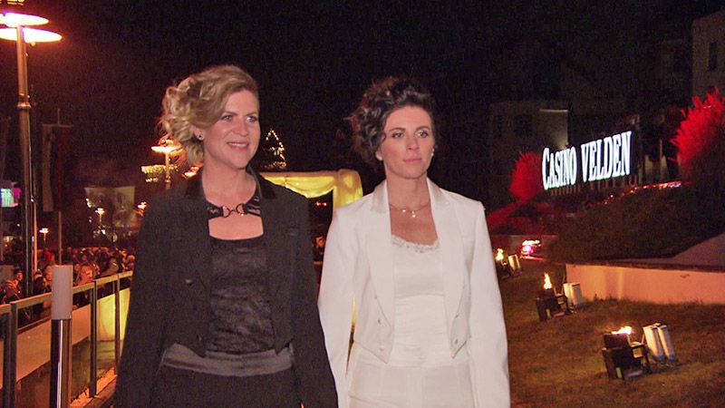 Primele două femei care s-au căsătorit oficial în Austria. De azi, s-a dat liber la căsătoriile gay