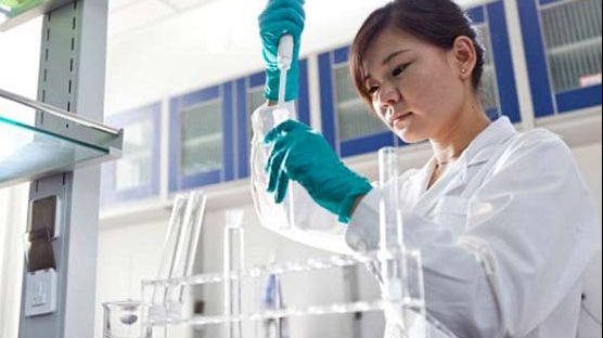 Japonezii au descoperit materialul care se repară singur