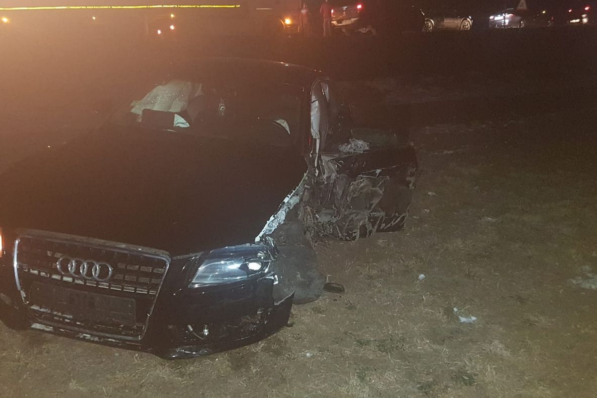 Accident rutier în lanț. TRAFIC BLOCAT. Un bolid s-a făcut praf