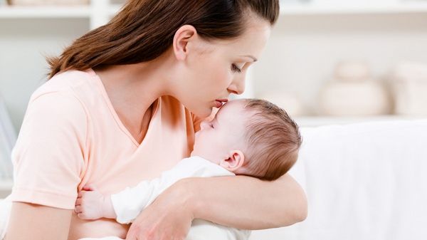 De ce mirosul... bebelușilor ne place atât de mult 