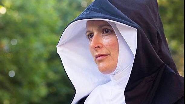 O călugăriță și-a înscenat moartea ca să se dedea plăcerilor carnale