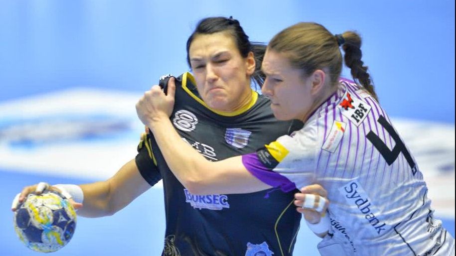 Probleme pentru CSM! Cristina Neagu s-a accidentat și ratează meciul cu Bietigheim!