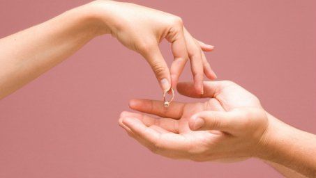 Cât a durat cea mai scurtă căsătorie din istorie?